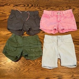 Bundle 4 PAIRS old navy shorts🤍